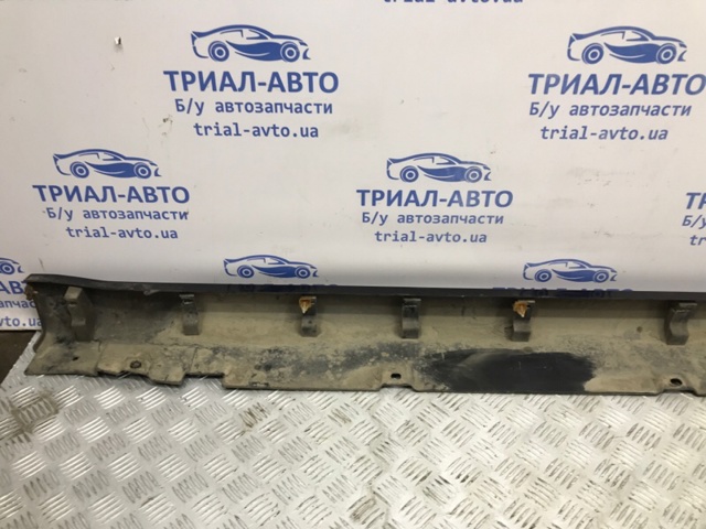 Накладка зовнішня (молдинг) порога, правий 96634088 GM
