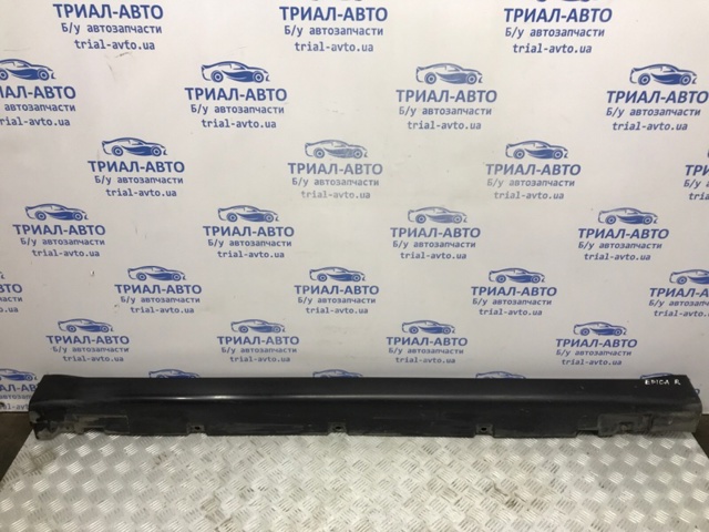 Накладка зовнішня (молдинг) порога, правий 96634088 GM