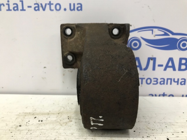 Подушка двигуна передня 96640059 GM