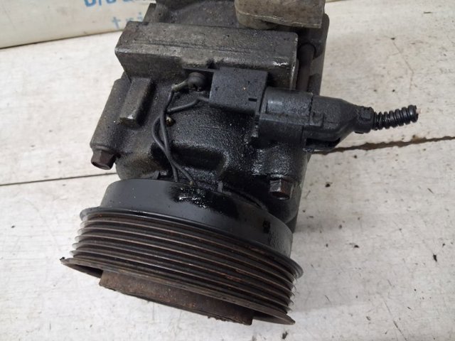 Компресор системи кондиціювання 977012E200 HYUNDAI