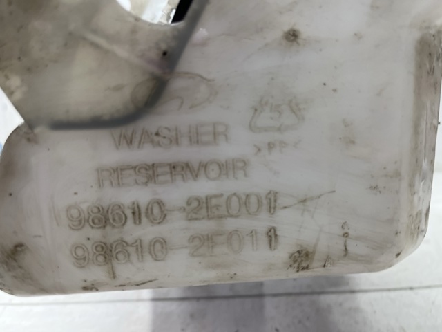 Бачок склоомивача 986202E000 HYUNDAI