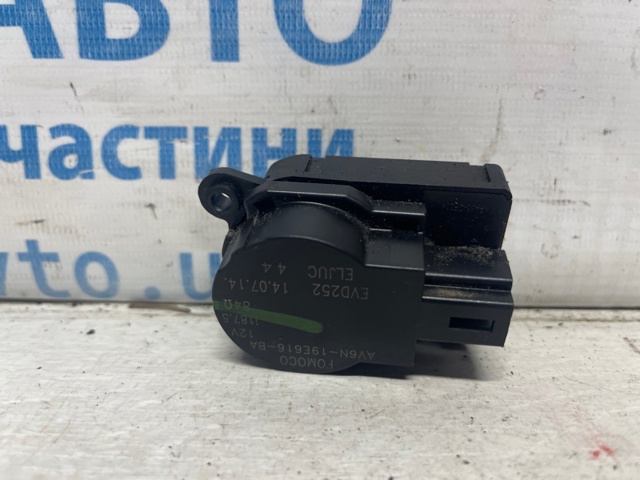 Двигун заслінки печі AV6N19E616BA FORD