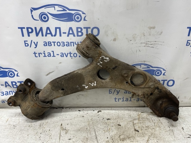 Правий важіль передній нижній підвіски B32H34300D MAZDA