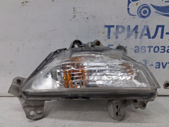 Покажчики повороту (передні) B45A51350A MAZDA