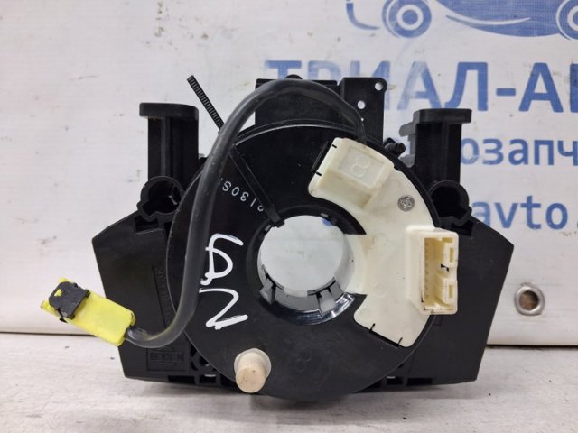 Перемикач підрульовий, центральна частина B5567JD00A NISSAN