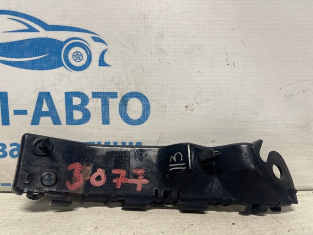 Кронштейн кріплення бампера переднього правий BB5Z17E814A FORD