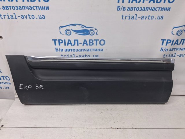 Молдинг задніх правих дверей, нижній BB5Z7825556BA FORD