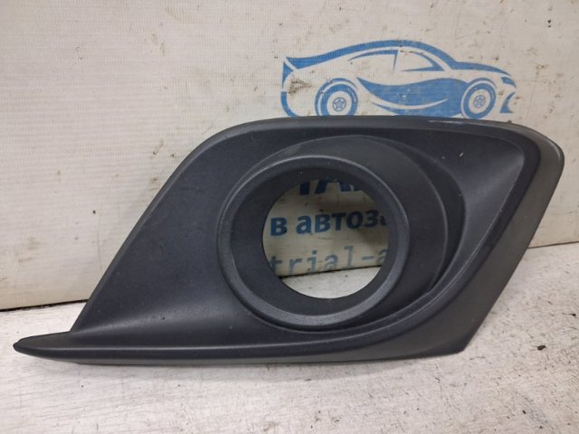 Заглушка, решітка протитуманних фар бампера переднього, права BHR150C11A MAZDA