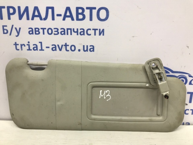 Козирок сонцезахисний автомобіля BHS369270A75 MAZDA