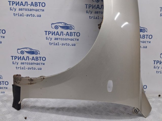 Бічна частина передня ліва BN8V52211D MAZDA