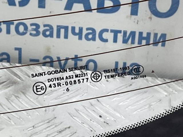 Заднє стекло BN8V63930B MAZDA