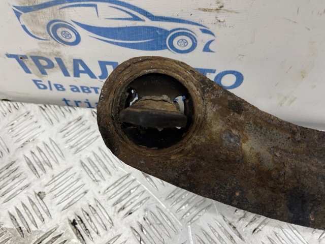 Важіль/тяга задньої підвіски подовжній нижній, лівий BP4K28250H MAZDA