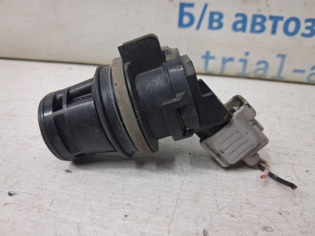 Двигун склоомивача задній BP4K67482 MAZDA