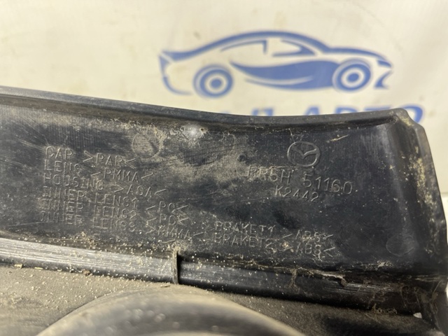 Задня ліва зовнішня фара BR5H51160C MAZDA