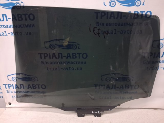 Скло задніх дверей, правих CJ5Z7825712B FORD