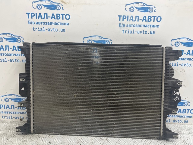 Радіатор DG9Z8005K FORD