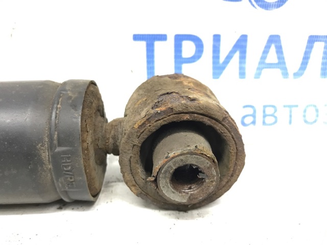 Амортизаційна стійка задня Нісан Кашкай +2 1