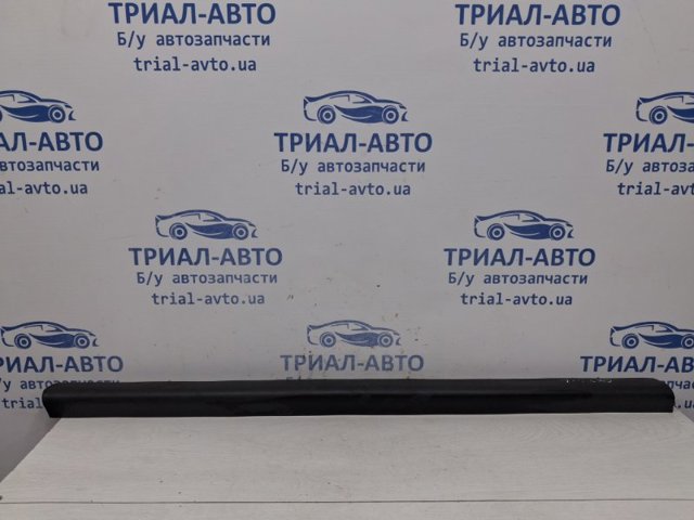 Молдинг передньої лівої двері, нижній EG2151RB0D MAZDA