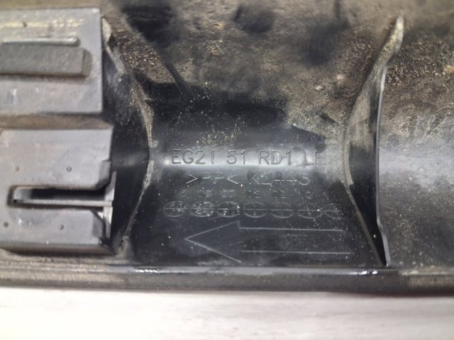 Накладка задніх лівих дверей, нижня EG2151RD0D MAZDA