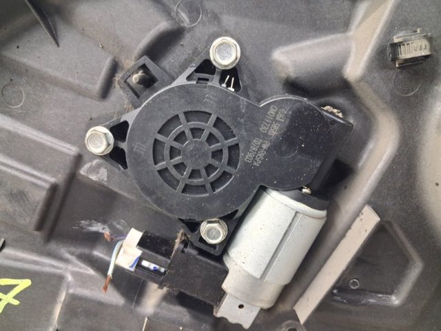 Механізм склопідйомника двері задньої, лівої EG2173590C MAZDA