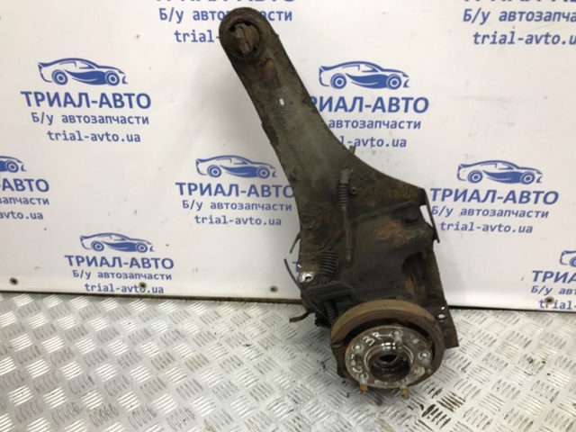 Кулак поворотний правий EG2528200B MAZDA
