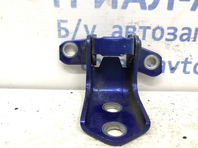 Петля передніх дверей, правою F15158210B MAZDA