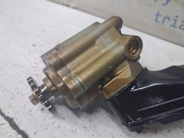 Помпа масляна F2GZ6600A FORD