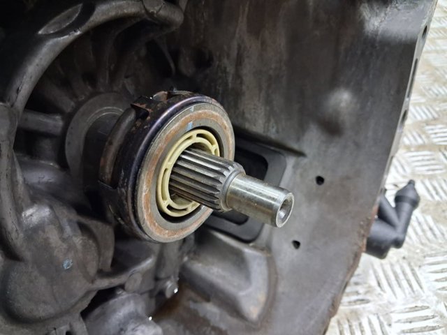 Коробка механіка в зборі FC021710X MAZDA