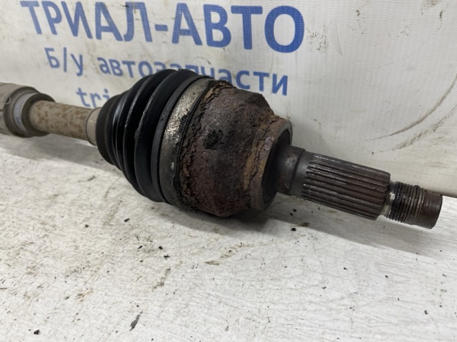 Привід передній лівий FG0525600A MAZDA