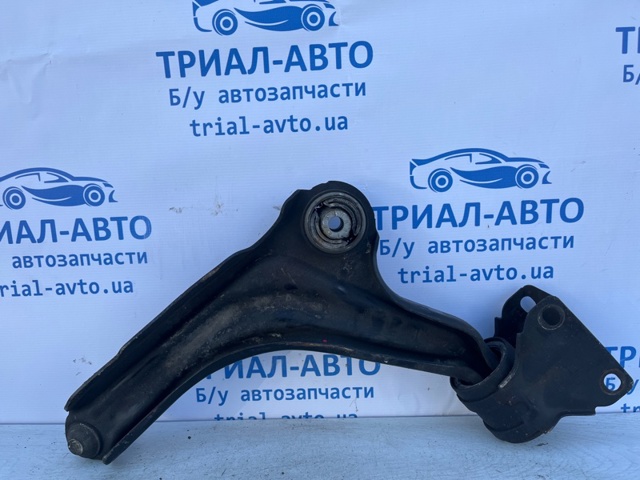 Правий важіль передній нижній підвіски FG9Z3078E FORD