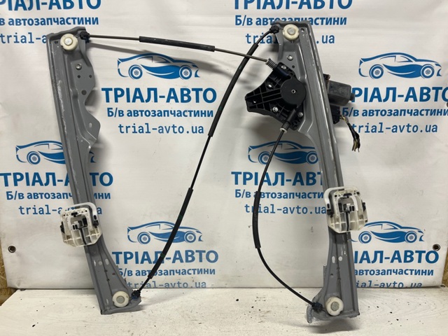 Склопідйомник передньої правої двері FT4Z5823208F FORD