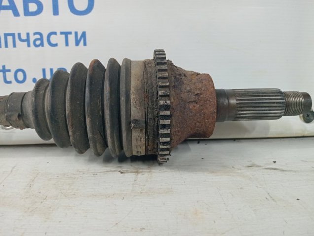 Піввісь задня, права GD712550XA MAZDA