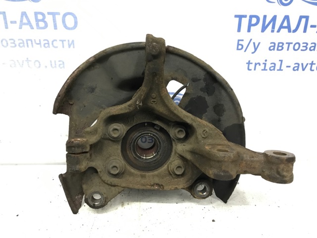 Цапфа - поворотний кулак передній, лівий GHP933031A MAZDA