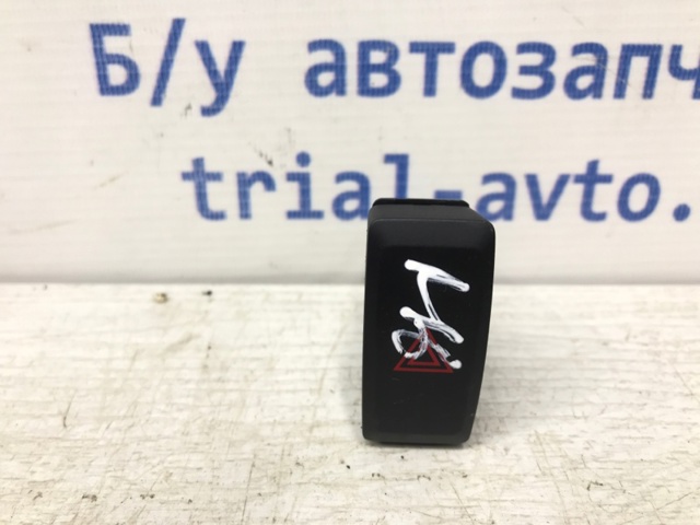 Кнопка аварійної сигналізації GKL1664H0 MAZDA