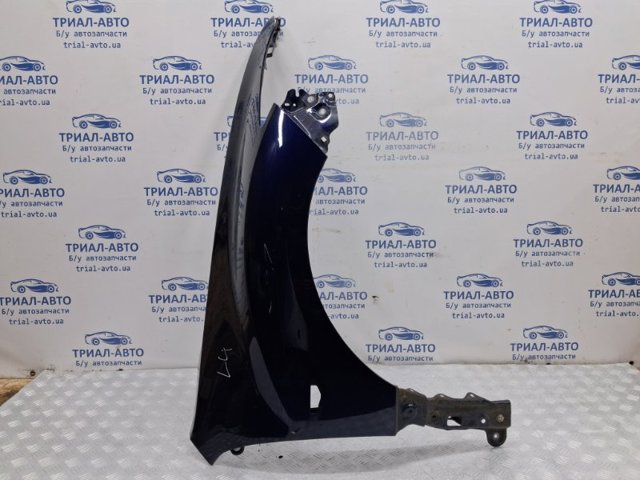 Переднє праве крило GS1D52110C MAZDA