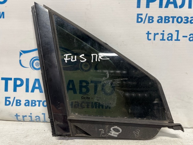 Скло-кватирка двері, передній, правій GS7Z5421400A FORD