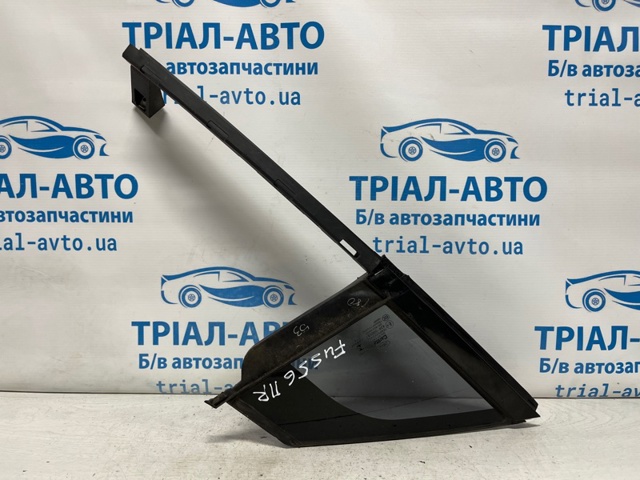 Скло трикутне дверей передніх правих GS7Z5421400A FORD