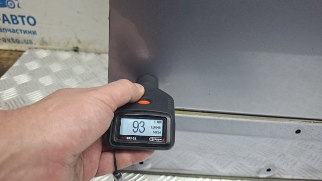 Дверка передня права H0100JD0MD NISSAN