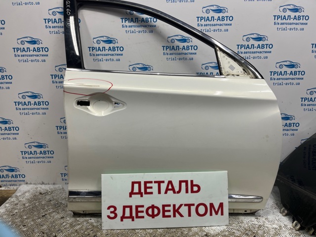 Пасажирські передні двері HMA003JAMA NISSAN
