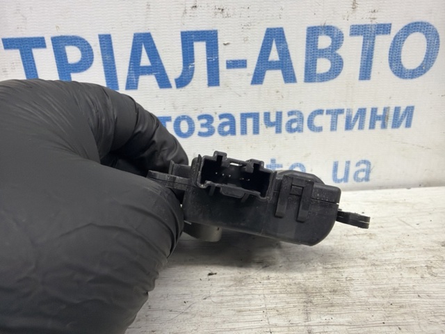 Мотор заслінки печі KD4761A60 MAZDA