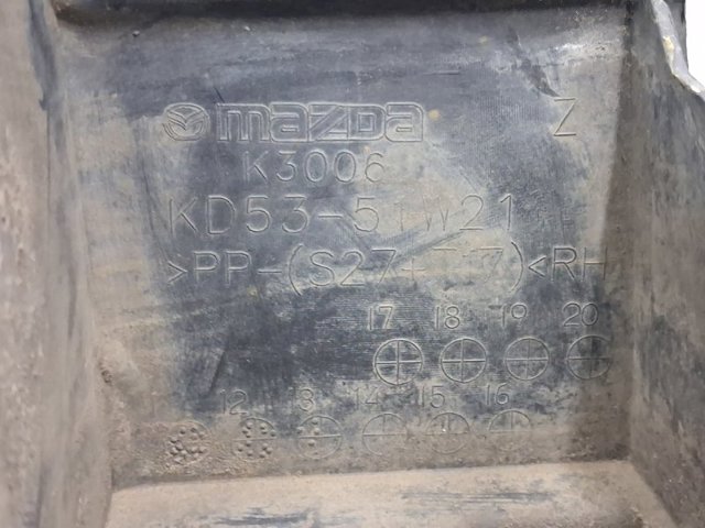Молдинг передньої арки колеса, правий KD5351W21 MAZDA