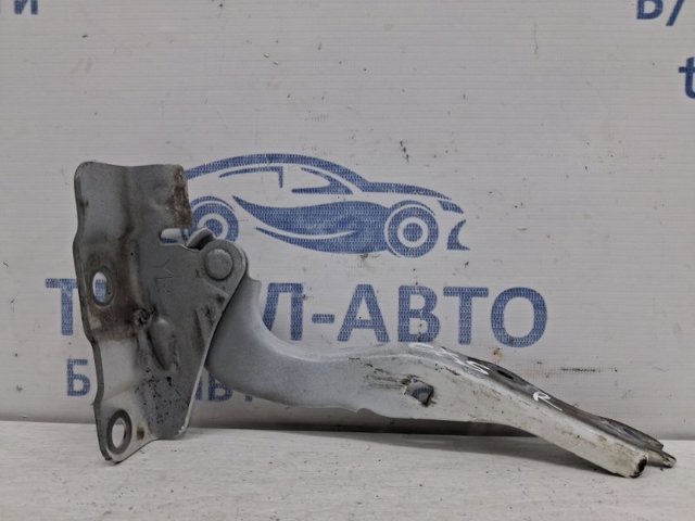 Петля капота, права KD5352410 MAZDA