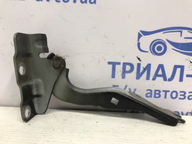 Завіса капота права KD5352410A MAZDA
