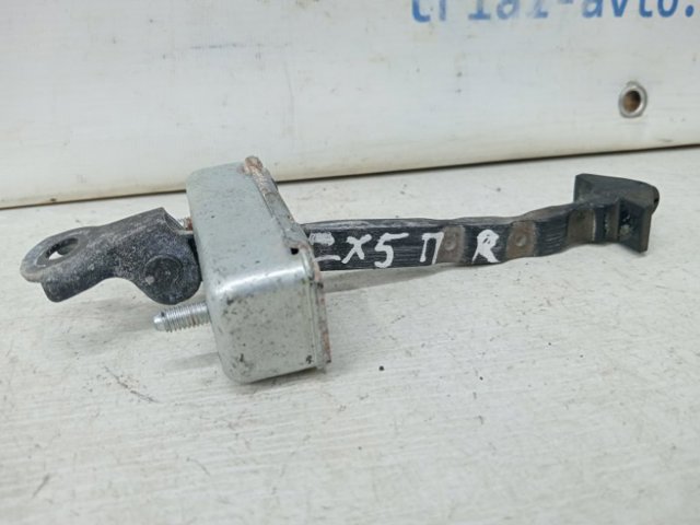 Обмежувач відкриття дверей, передній KD5358270C MAZDA