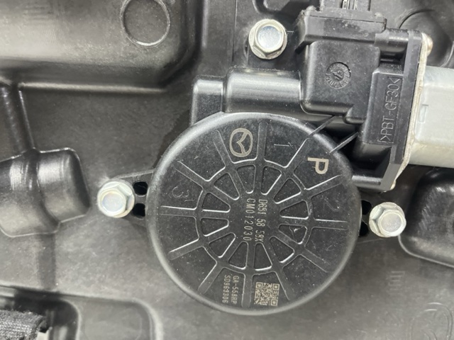 Механізм стеклопод'емника двері задньої, правої KD5372590 MAZDA