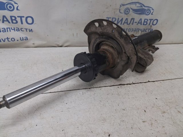 Стійка передня, ліва LR024435 LAND ROVER
