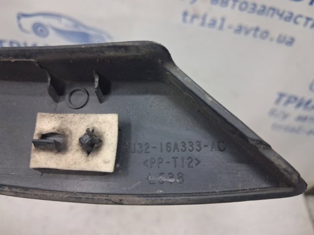 Накладка заднього лівого крила LR027252 LAND ROVER