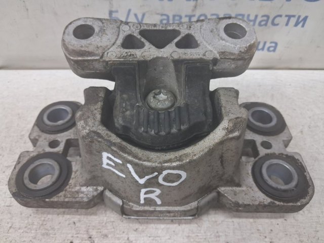 Подушка трансмісії (опора коробки передач), ліва LR061456 LAND ROVER