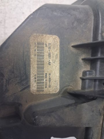 Туманка ліва LR068980 LAND ROVER