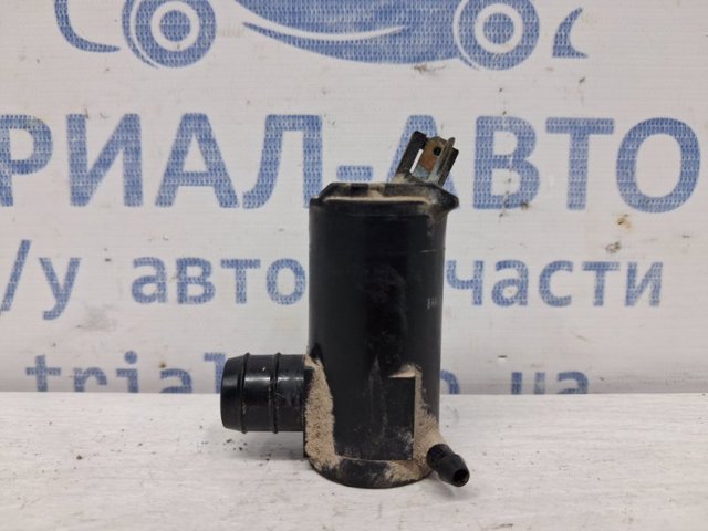 Насос омивача заднього MB358361 MITSUBISHI